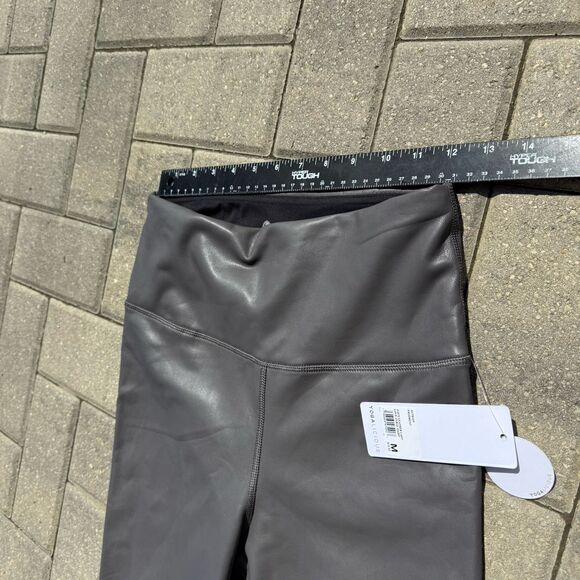 YOGALICIOUS FAUX LEATHER Lady Love Ankle LEGGINGS PAVEMENT Gray $78 NWT Medium - Picture 7 of 10